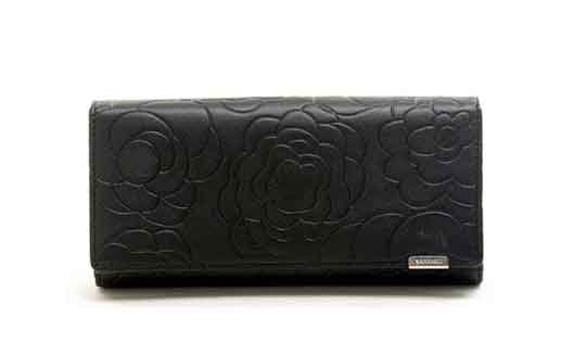 Women's PU Black Wallet Open with Agraffe Rose Patterned Lovely Deficit