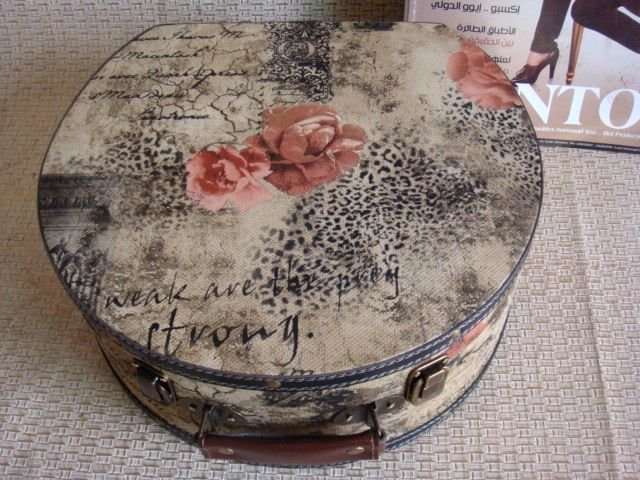 Lady Woodiness Retro Style Vintage Suitcases