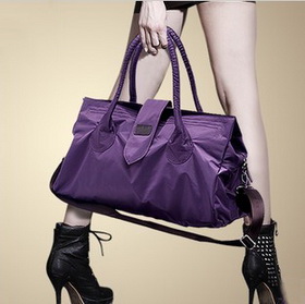 Ladies Classical Nylon Zipper Travel Shoulder Bag