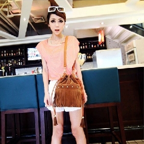 Ladies' European Style Fashionable Retro Tassels Casual Bucket Messenger Bags Shoulder Bags for Women  Ladies' European Style Fashionable Retro Tassels Casual Bucket Messenger Bags Shoulder Bags for Women