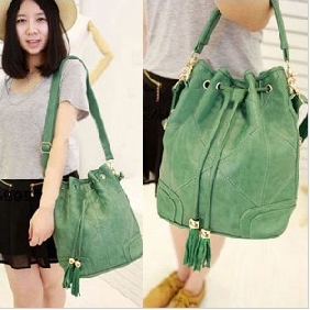 Ladies' Multipurpose Korean Fashionable Retro Tassels Bucket Messenger Bags Shoulder Bags for Women